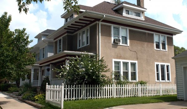 Stucco Painting & Repair Services